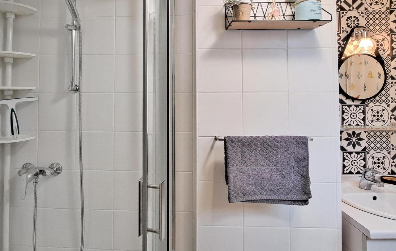 1 Bedroom Lovely Apartment In Grandcamp-Maisy Zewnętrze zdjęcie