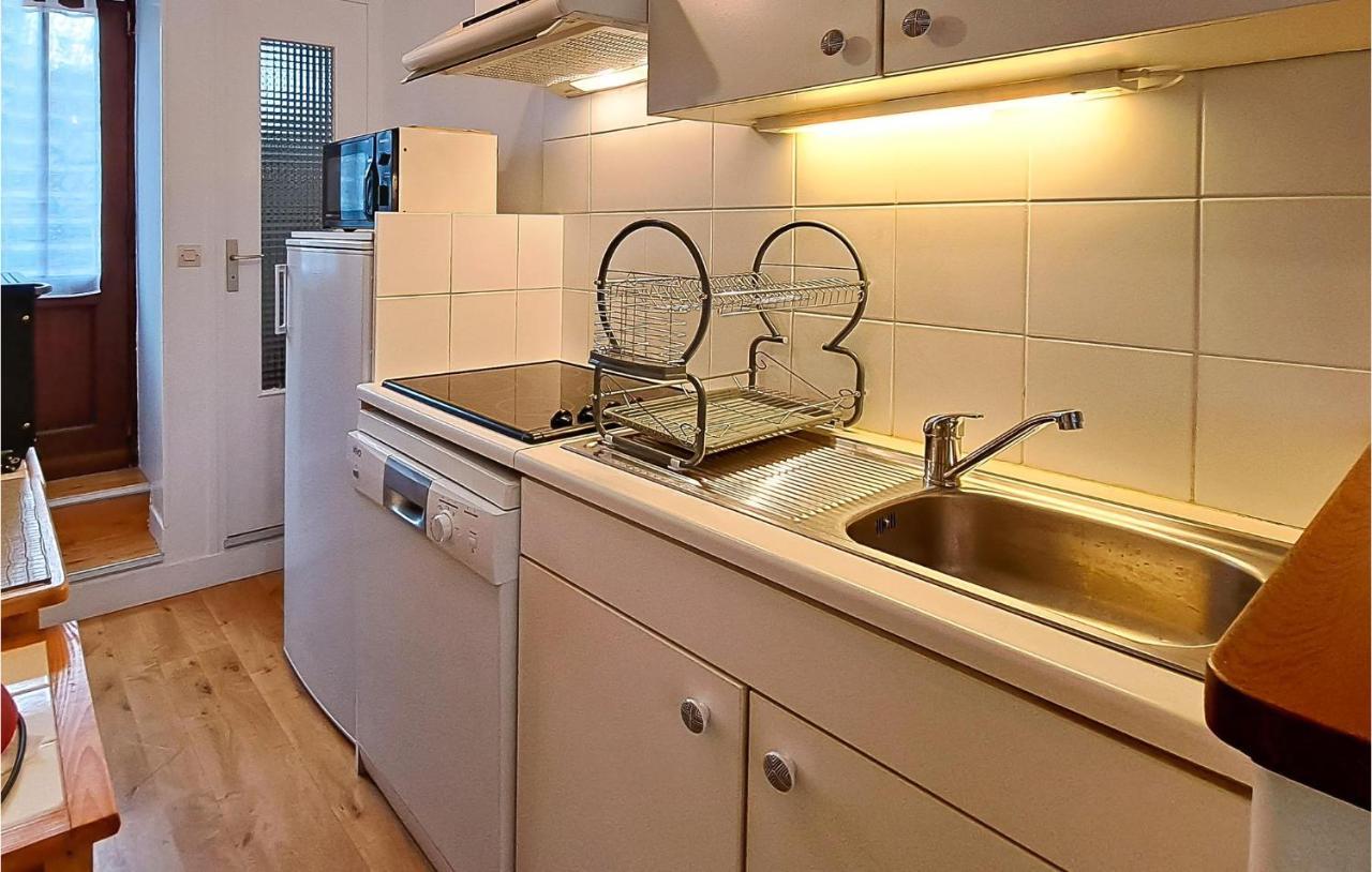 1 Bedroom Lovely Apartment In Grandcamp-Maisy Zewnętrze zdjęcie